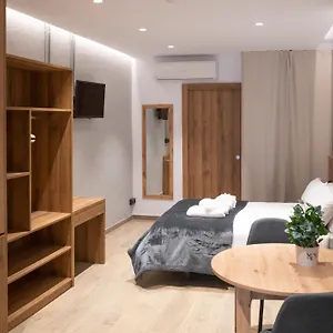https://monturiol-apartaments.catalonia-hotels.com